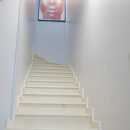 Phoenix Garda Hills Sirmione