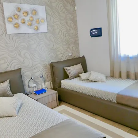 Phoenix Garda Hills Sirmione