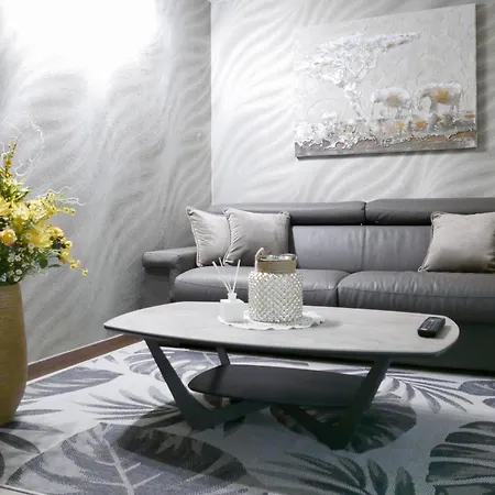 Apartment Phoenix Garda Hills Sirmione