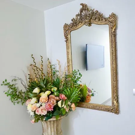 Phoenix Garda Hills Sirmione