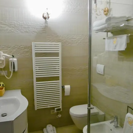 Phoenix Garda Hills Apartment *